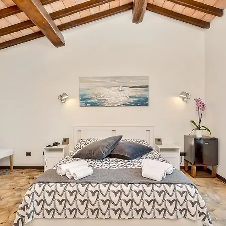 Hotel La Pietra Restaurant 3*