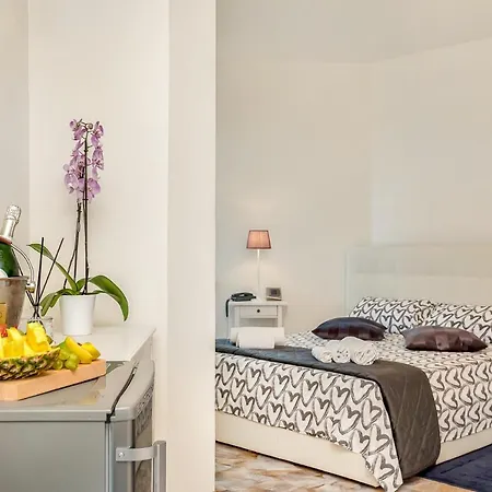 La Pietra Restaurant Hotel Fosdinovo