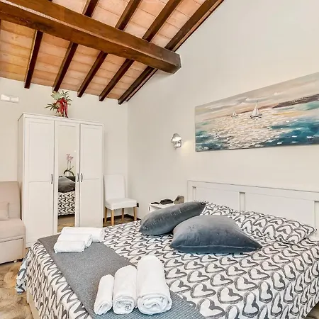 La Pietra Restaurant