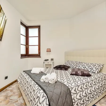 La Pietra Restaurant 3* Fosdinovo