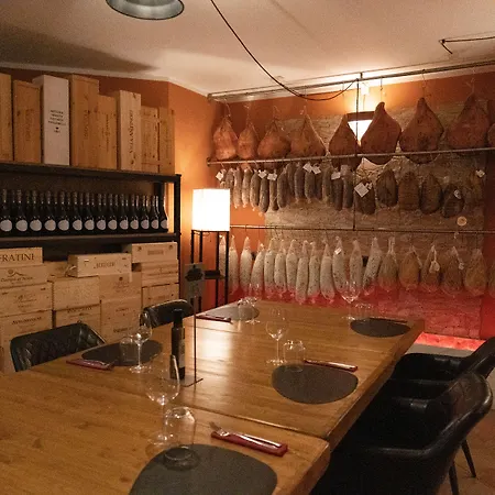 La Pietra Restaurant 3* 포스디노보